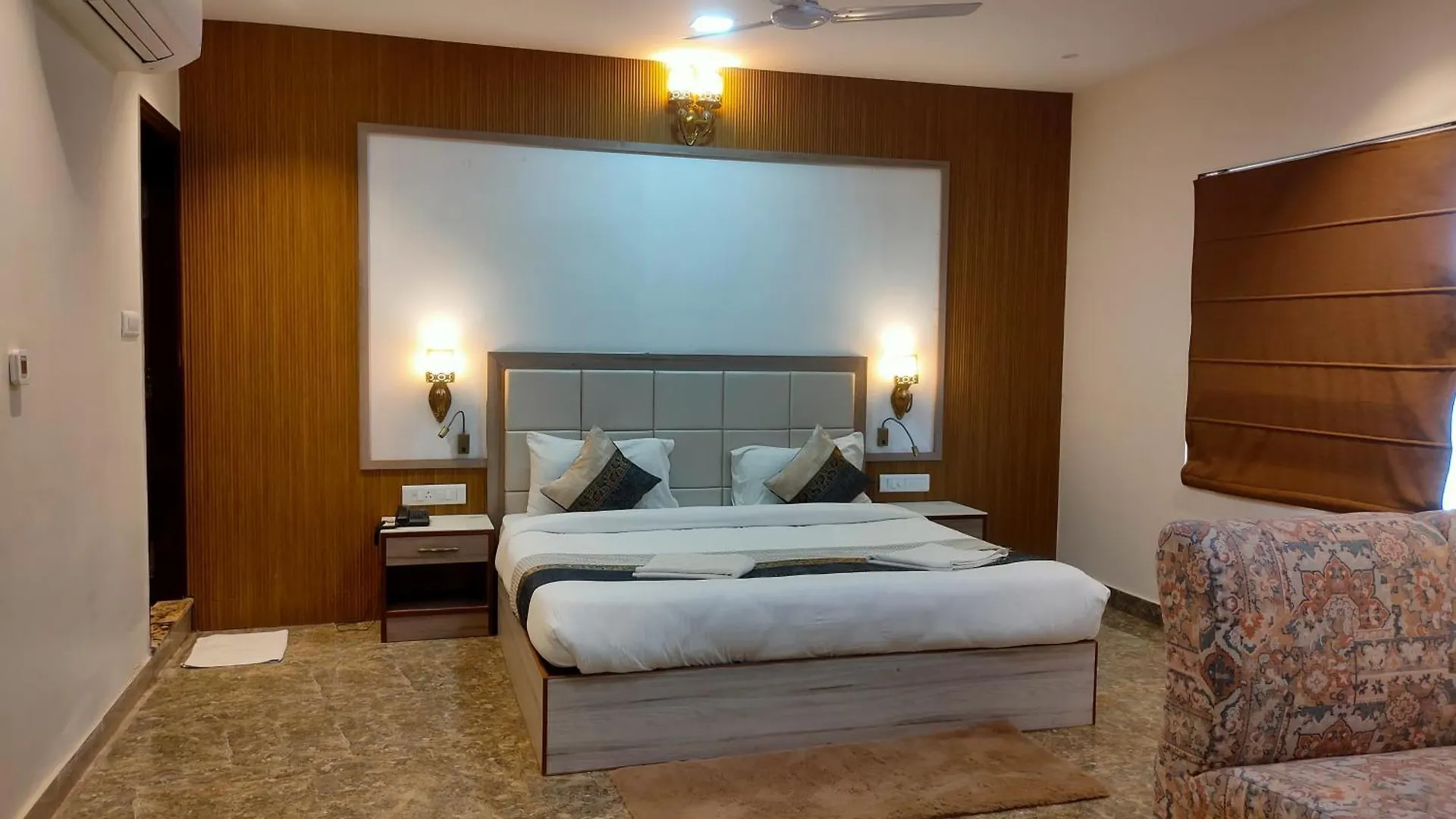 Hvh Kashi Vishwanath - 400 Meters From Kashi Vishwanath Temple & Ganga Aarti Ghat 瓦拉纳西 3*,